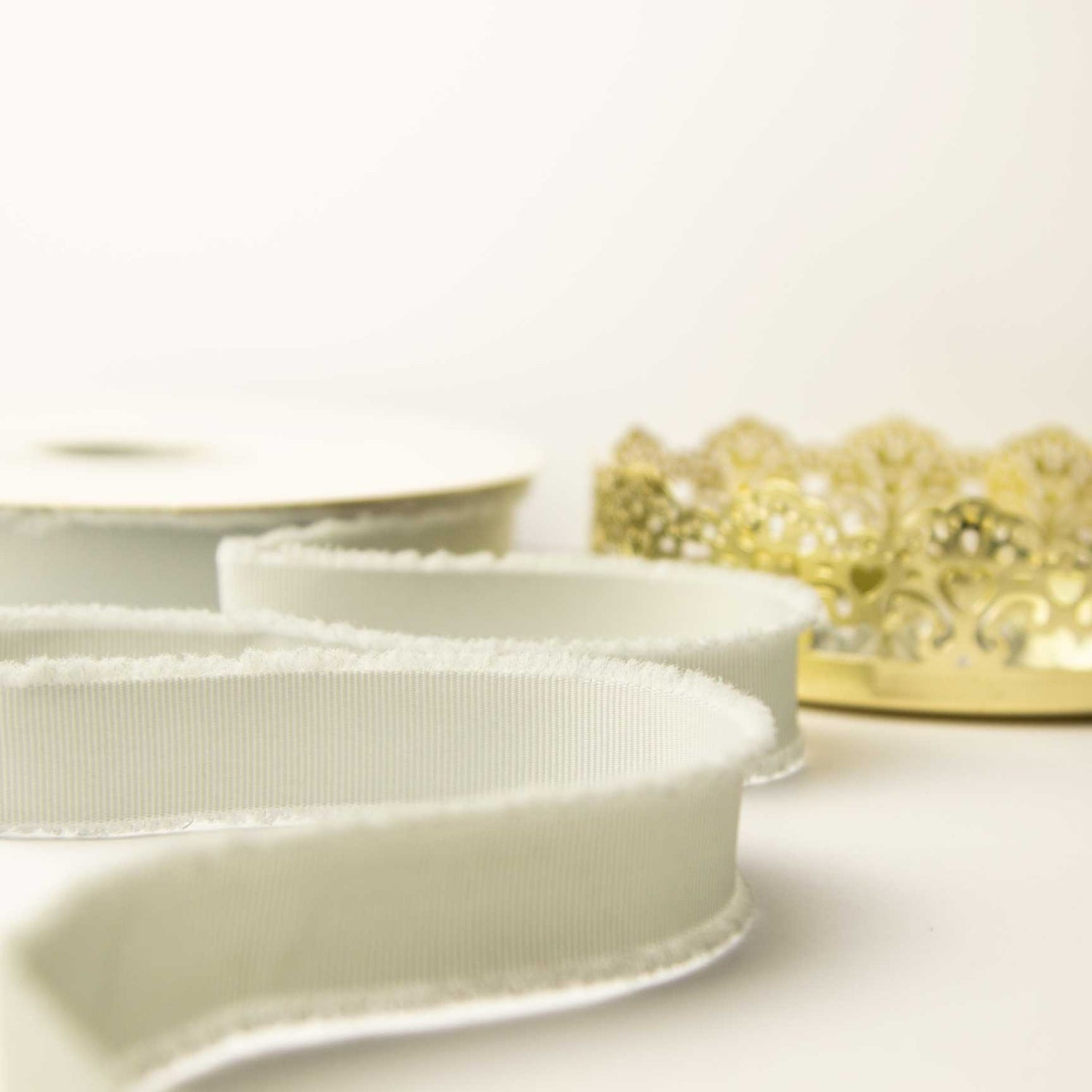 Nastri bordi sfrangiati